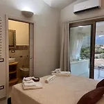 Lamefata 3* San Teodoro