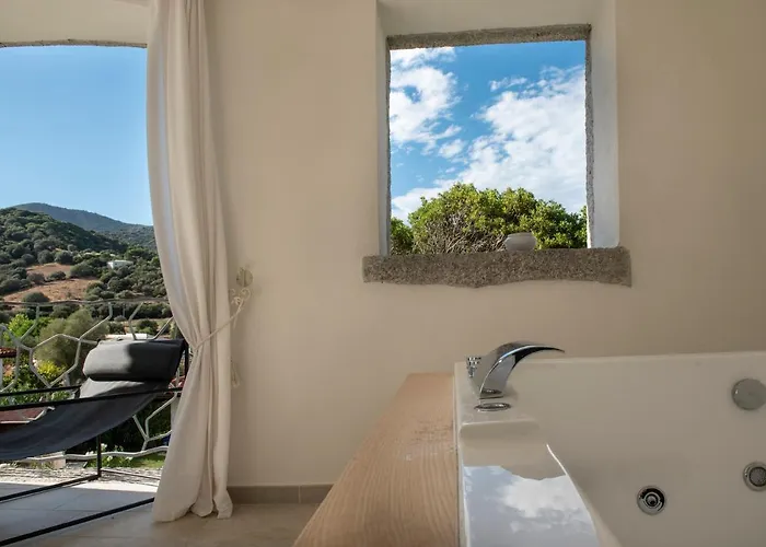 Lamefata 3* San Teodoro (Sardinia)